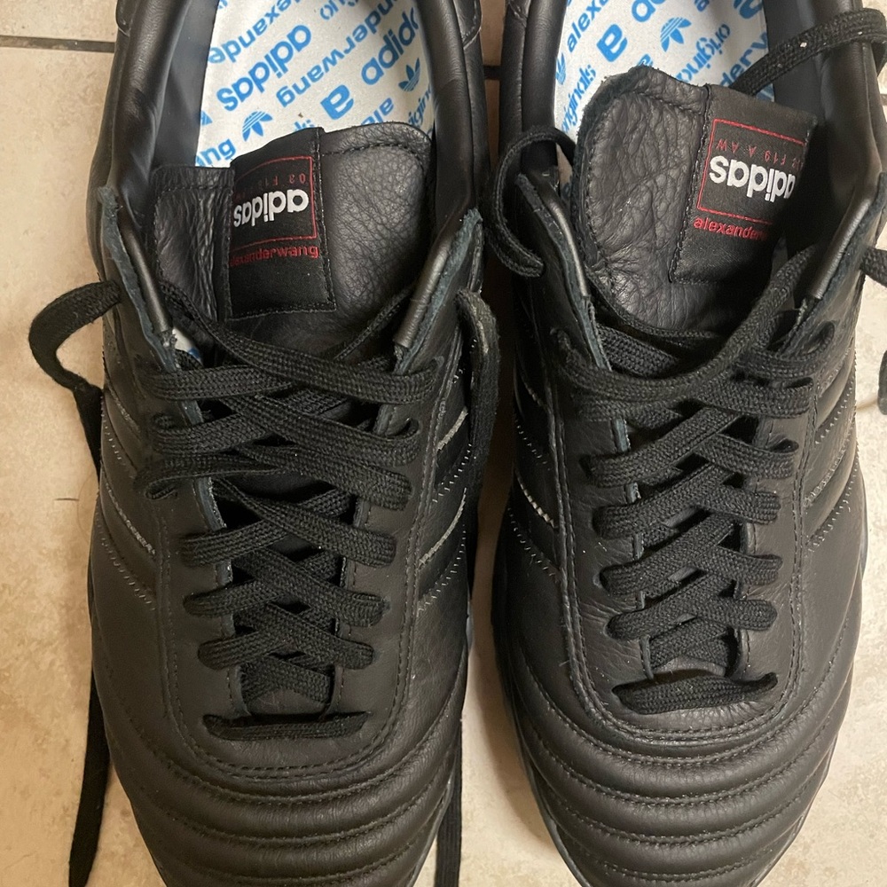 Adidas x Alexander Wang Men’s BBall Soccer Core Black EG0903 Mens Sz 12